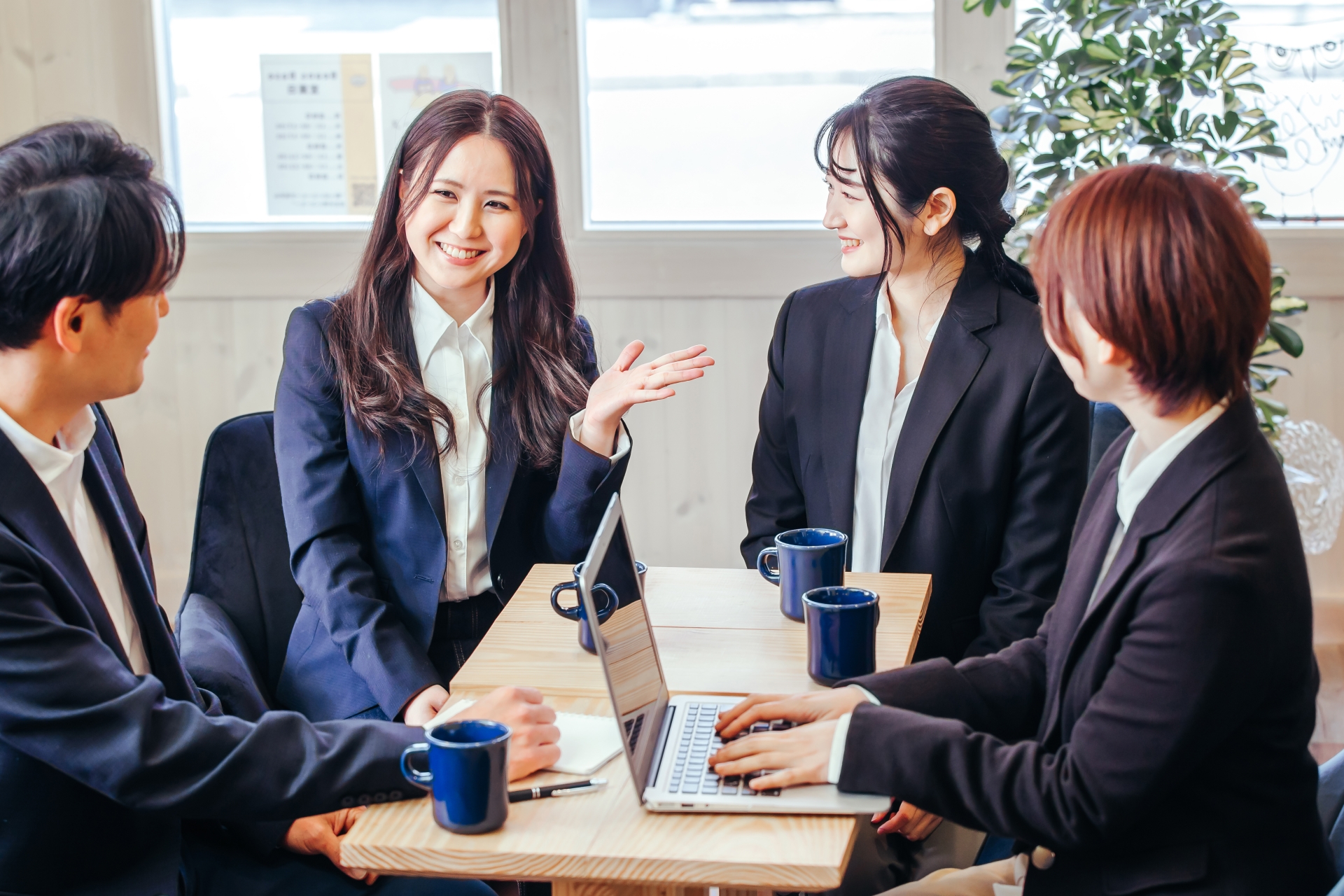 コンプライアンス部