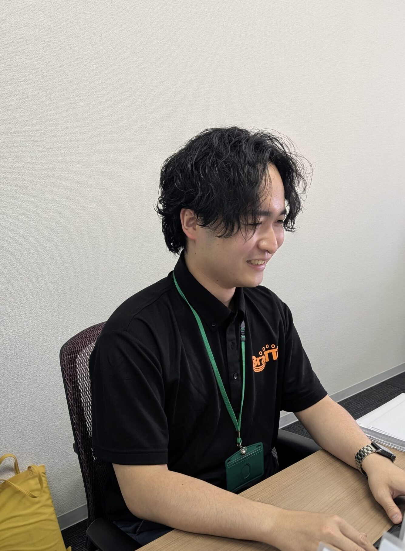 営業部　栗生